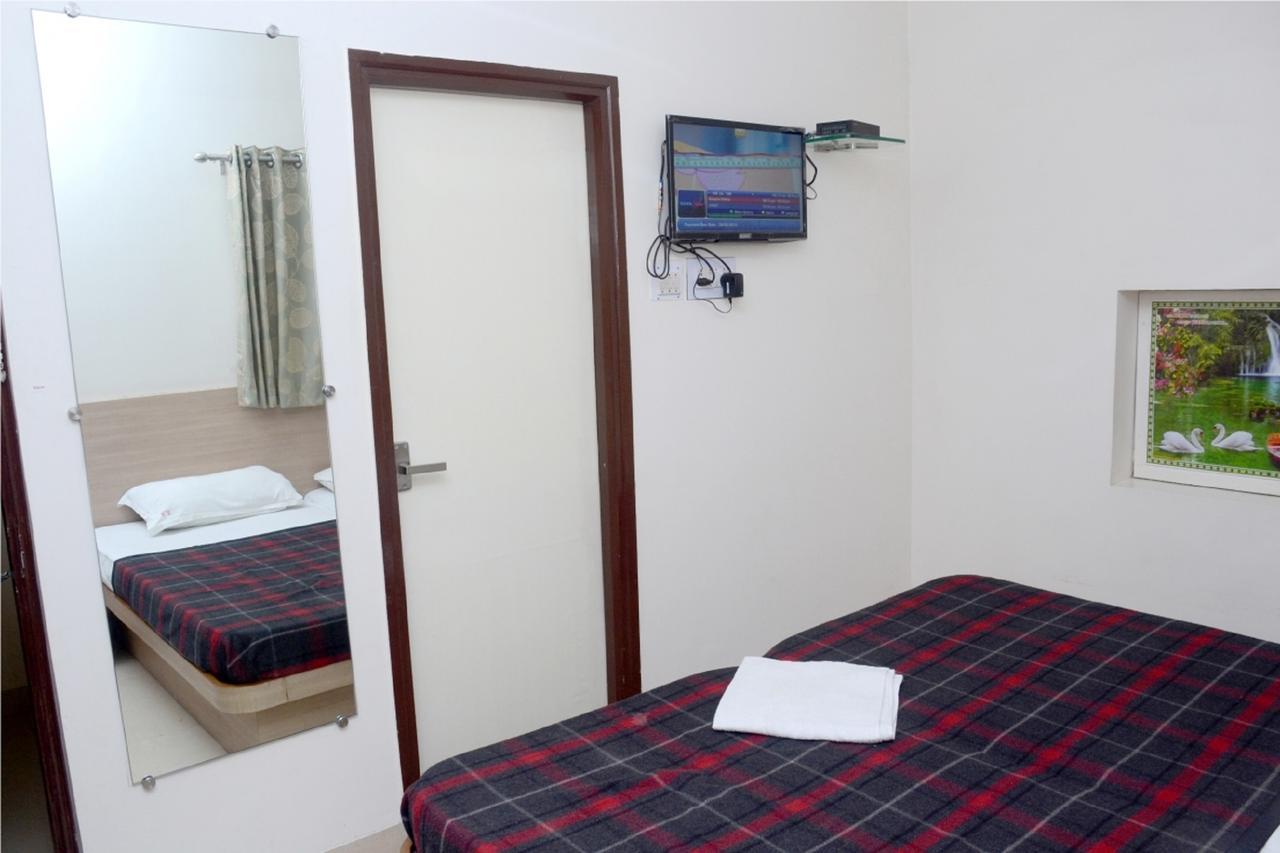 Hotel Kuber 那格浦尔 外观 照片